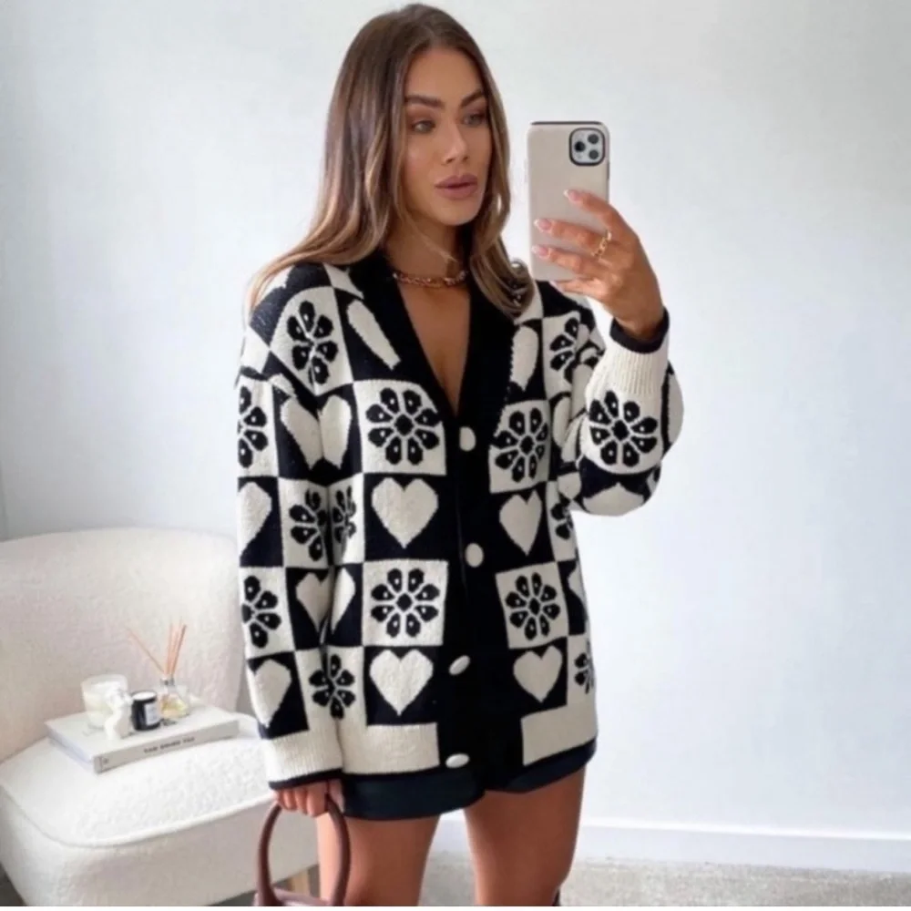 ZARA JACQUARD HEART KNIT JACKET - Picture 2 of 11